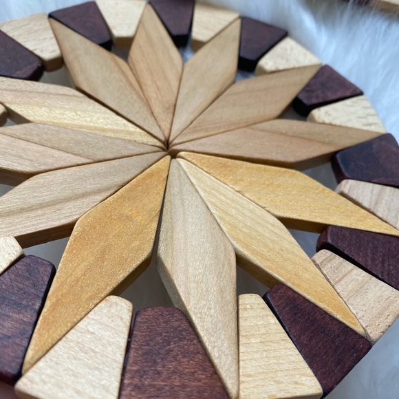 🥳SOLD🥳 Wood trivets - Picture 2 of 5